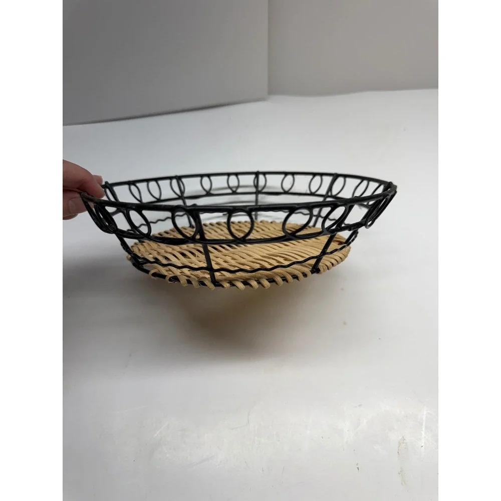 Black Metal Wire and Woven Wicker Round Basket Decorative Fruit Bread Bowl